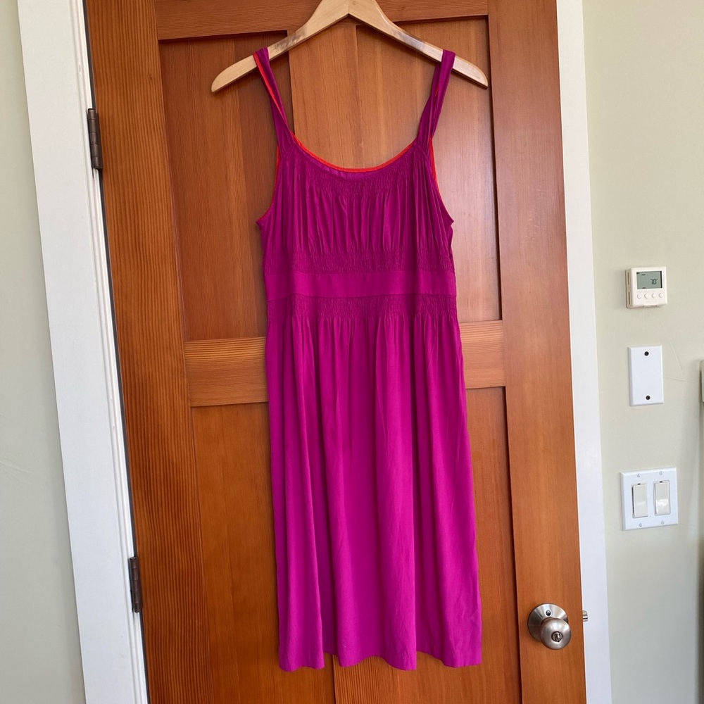 Flowy comfy dress in a beautiful vibrant color. Size medium